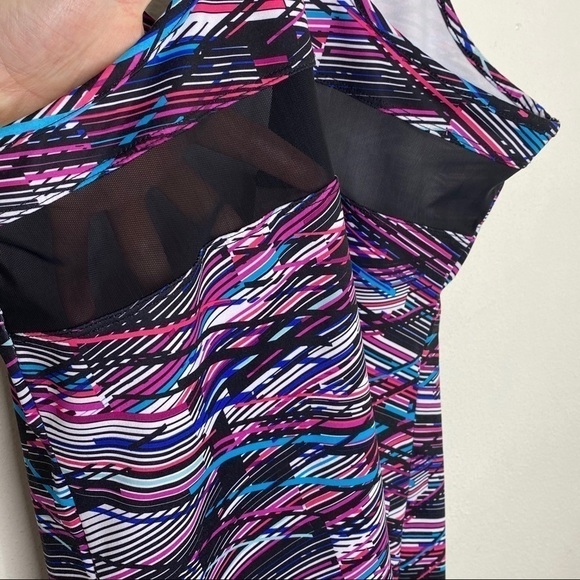 Fabletics Mary backdraft tank pink black backdraft - Picture 6 of 8